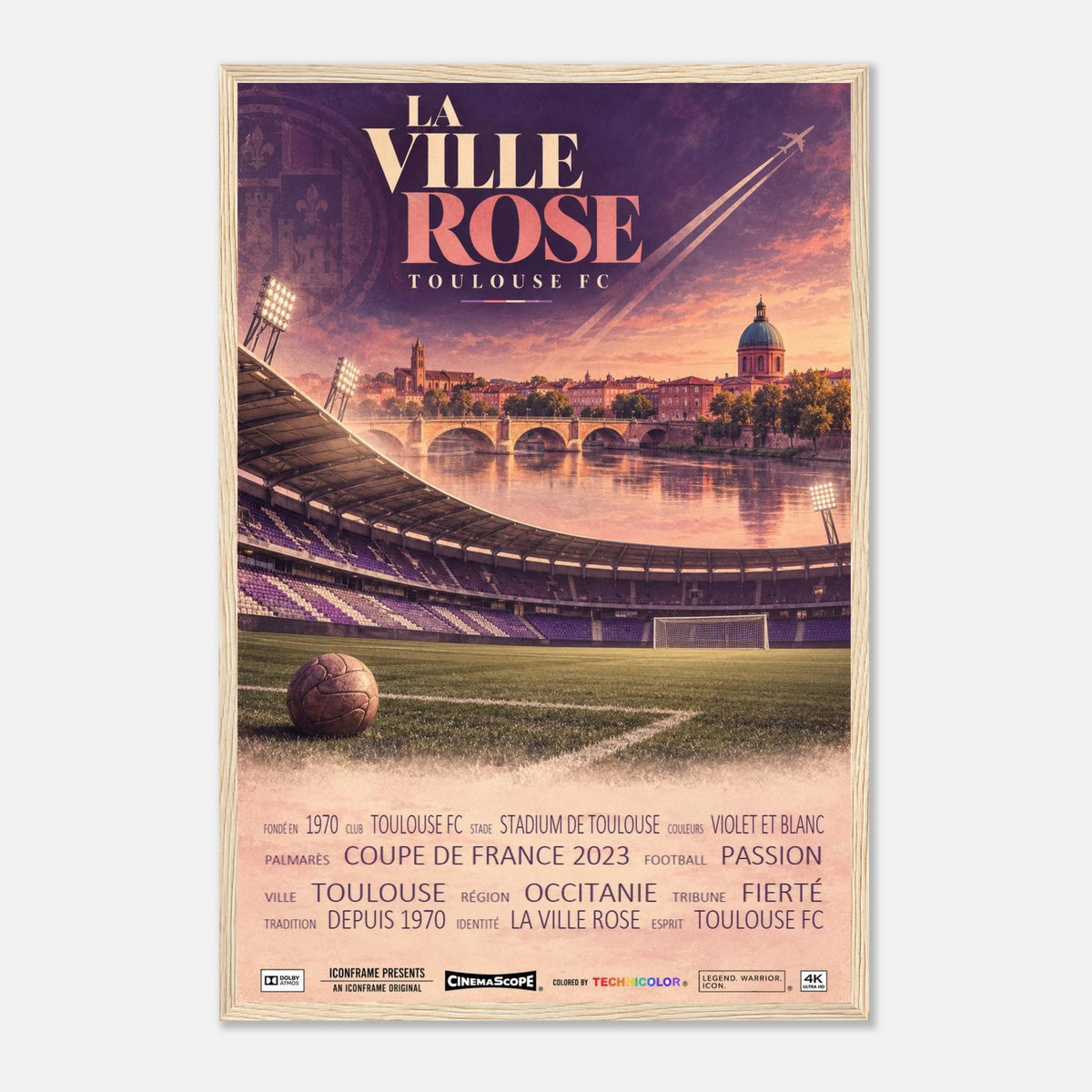 FC Toulouse Poster „La Ville Rose“ – 40 × 60 cm, mit naturfarbenem Holzrahmen