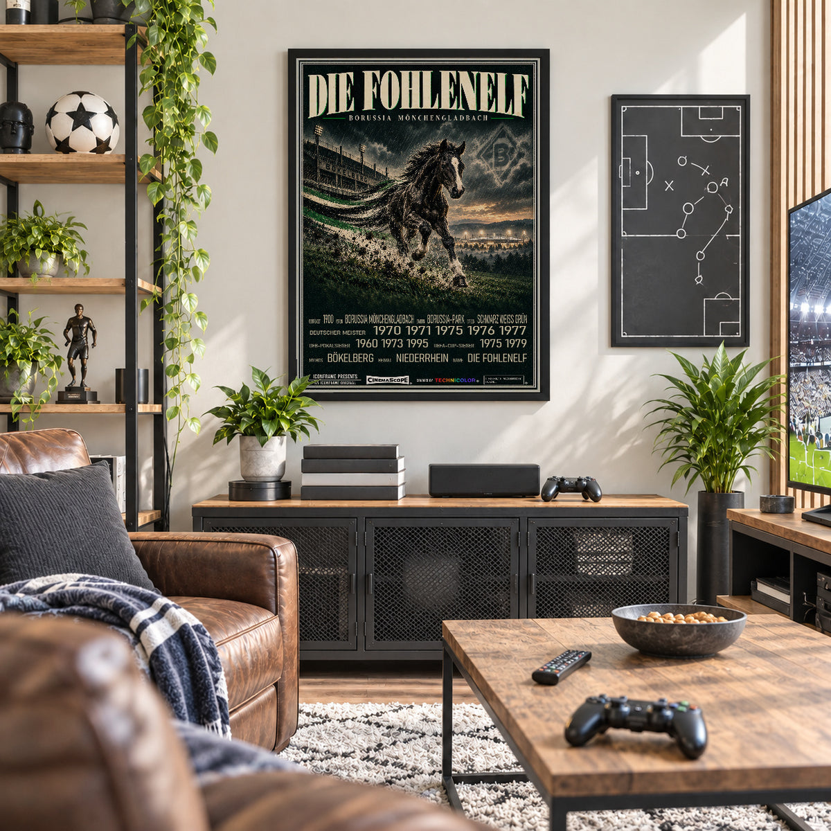 Borussia Mönchengladbach Poster „Die Fohlenelf“ im schwarzen Rahmen über einem dunklen Sideboard