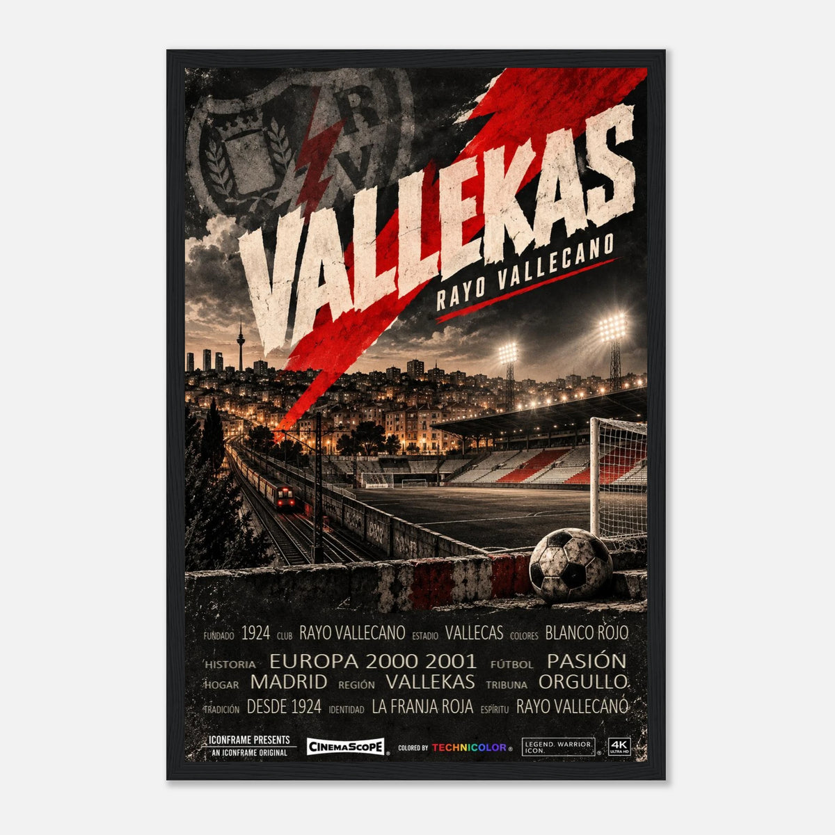 Rayo Vallecano Poster „Vallekas“ – 30 × 45 cm, mit schwarzem Holzrahmen vor hellem Hintergrund