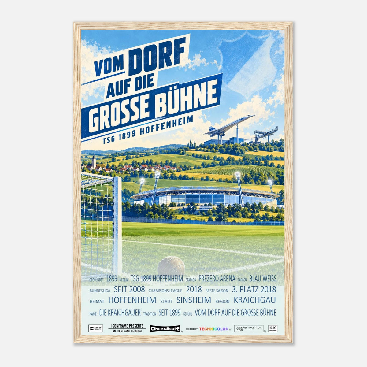 TSG Hoffenheim Poster „Vom Dorf auf die große Bühne“ – 30 × 45 cm, mit naturfarbenem Holzrahmen vor hellem Hintergrund