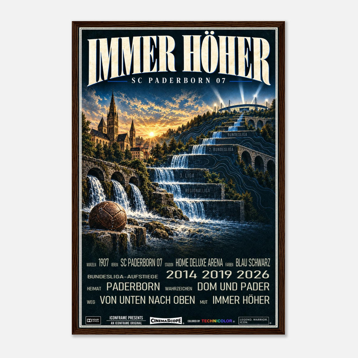 SC Paderborn 07 Poster „Immer höher“ – 40 × 60 cm, mit dunkelbraunem Holzrahmen vor hellem Hintergrund