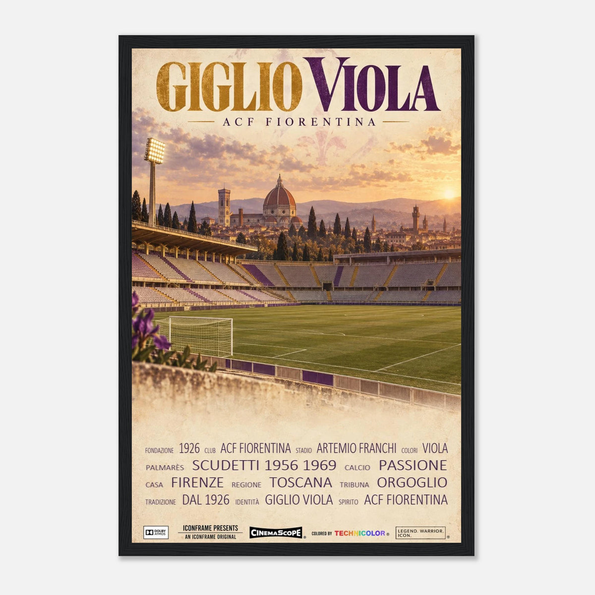ACF Fiorentina Poster „Giglio Viola“ – 30 × 45 cm, mit schwarzem Holzrahmen vor hellem Hintergrund