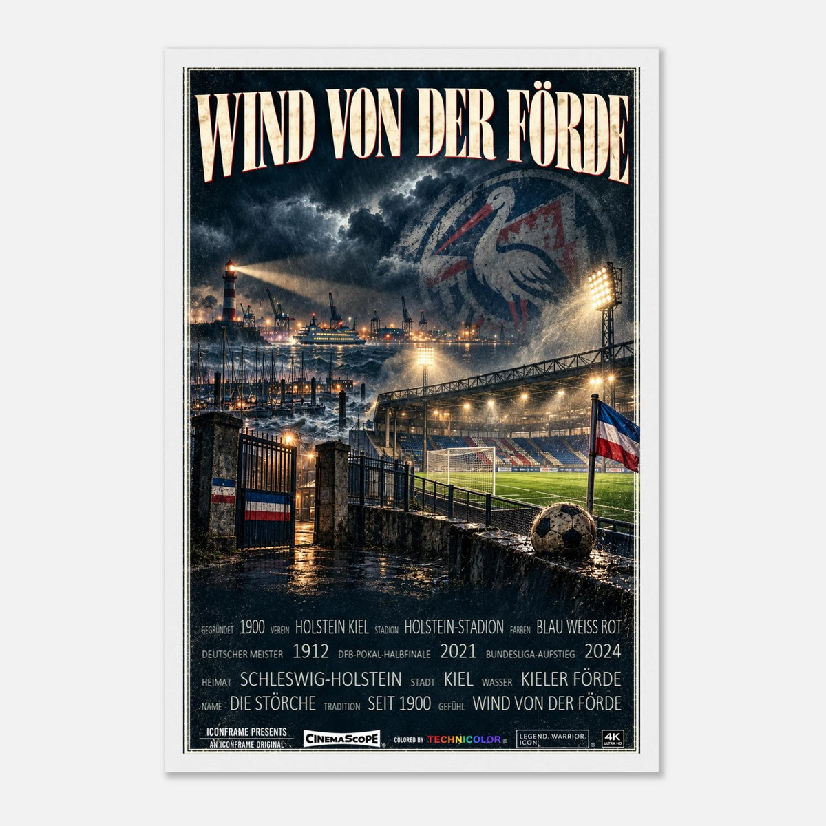 Holstein Kiel Poster „Wind von der Förde“ – 30 × 45 cm, mit weißem Holzrahmen vor hellem Hintergrund