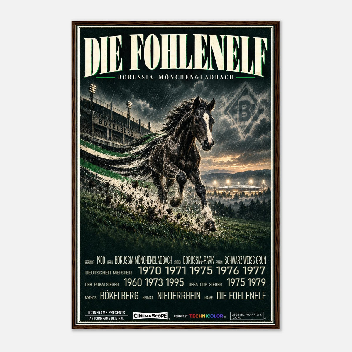 Borussia Mönchengladbach Poster „Die Fohlenelf“ – 60 × 90 cm, mit dunkelbraunem Holzrahmen vor hellem Hintergrund