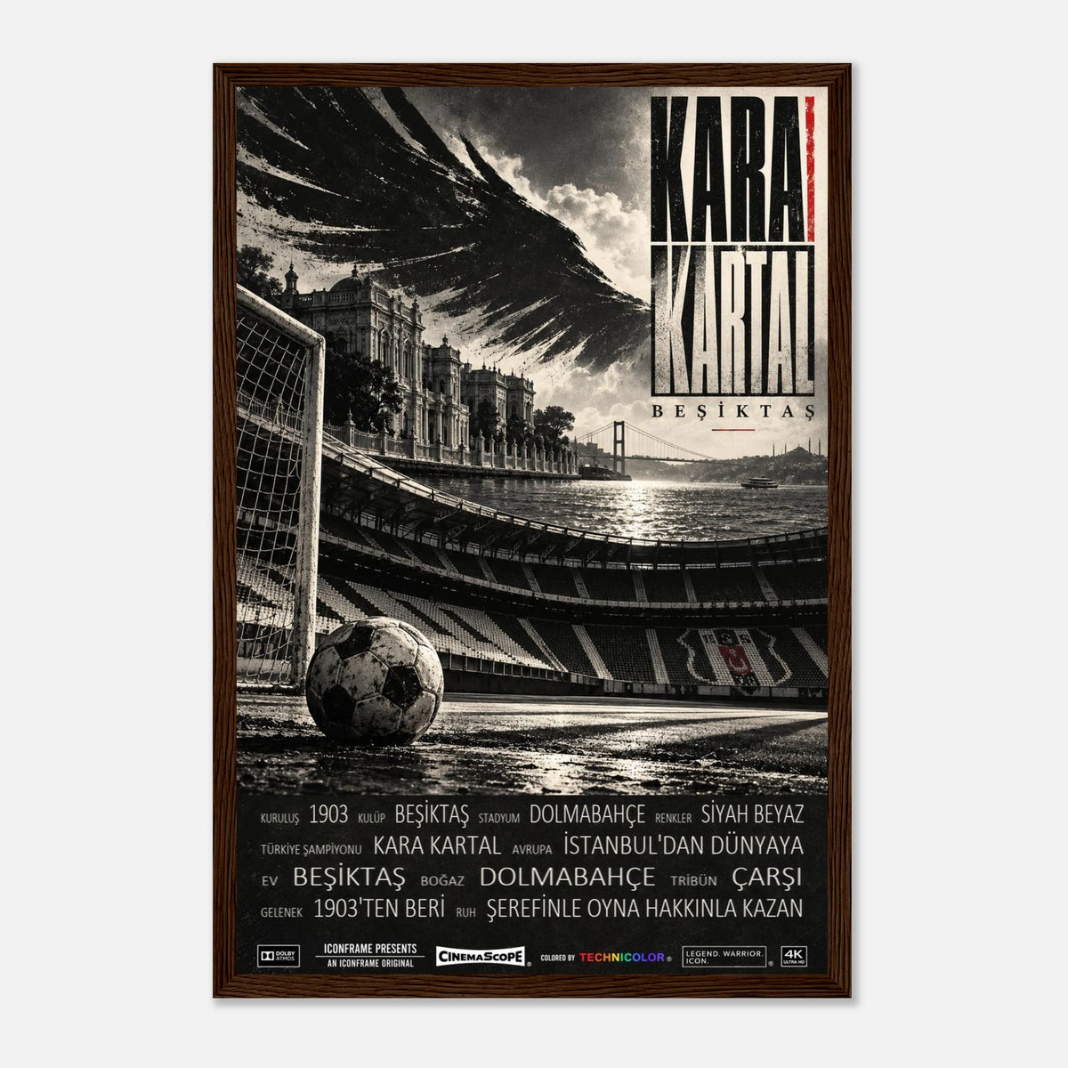 Besiktas Istanbul Poster „Kara Kartal“ – 30 × 45 cm, mit dunkelbraunem Holzrahmen