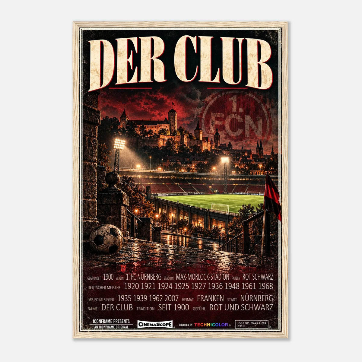 1. FC Nürnberg Poster „Der Club“ – 40 × 60 cm, mit naturfarbenem Holzrahmen vor hellem Hintergrund