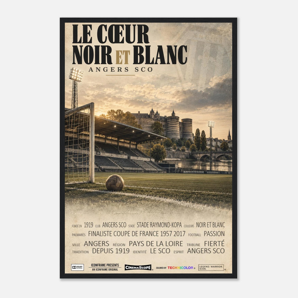 SCO Angers Poster „Le Cœur Noir et Blanc“ – 40 × 60 cm, mit schwarzem Holzrahmen