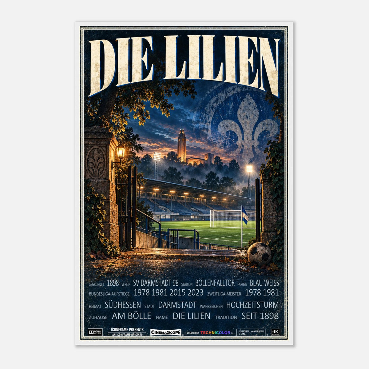 Darmstadt 98 Poster „Die Lilien“ – 60 × 90 cm, mit weißem Holzrahmen vor hellem Hintergrund