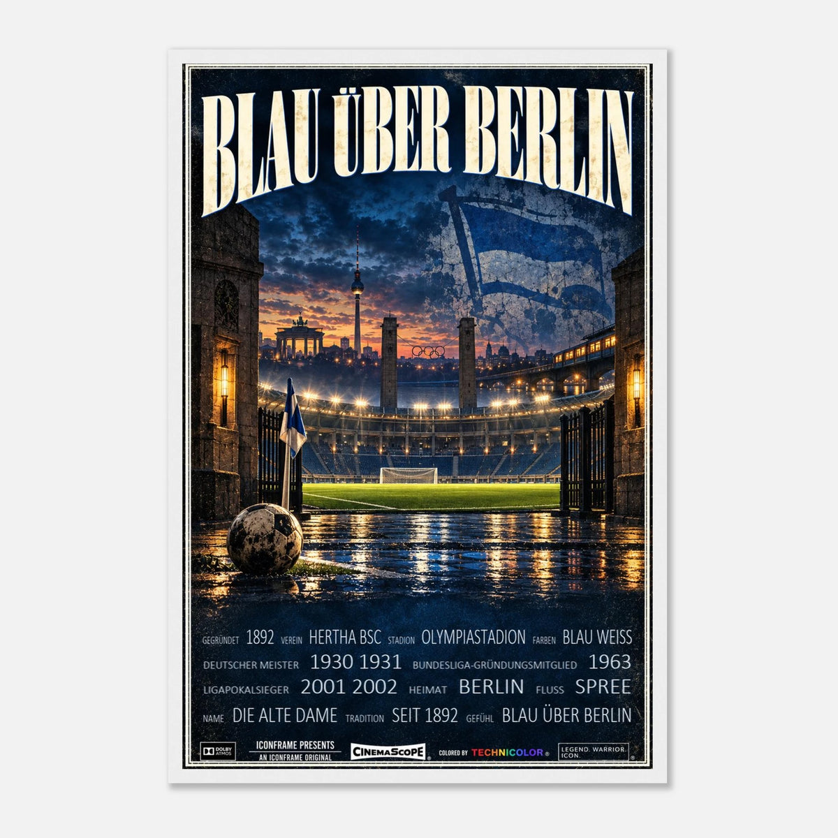 Hertha BSC Poster „Blau über Berlin“ – 40 × 60 cm, mit weißem Holzrahmen vor hellem Hintergrund