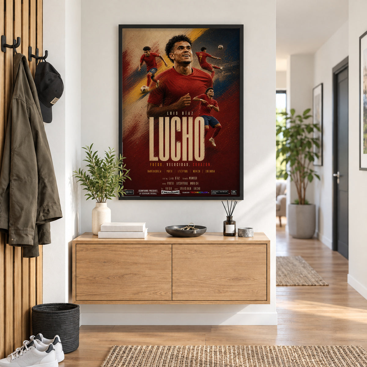 Luis Díaz Poster im Flur