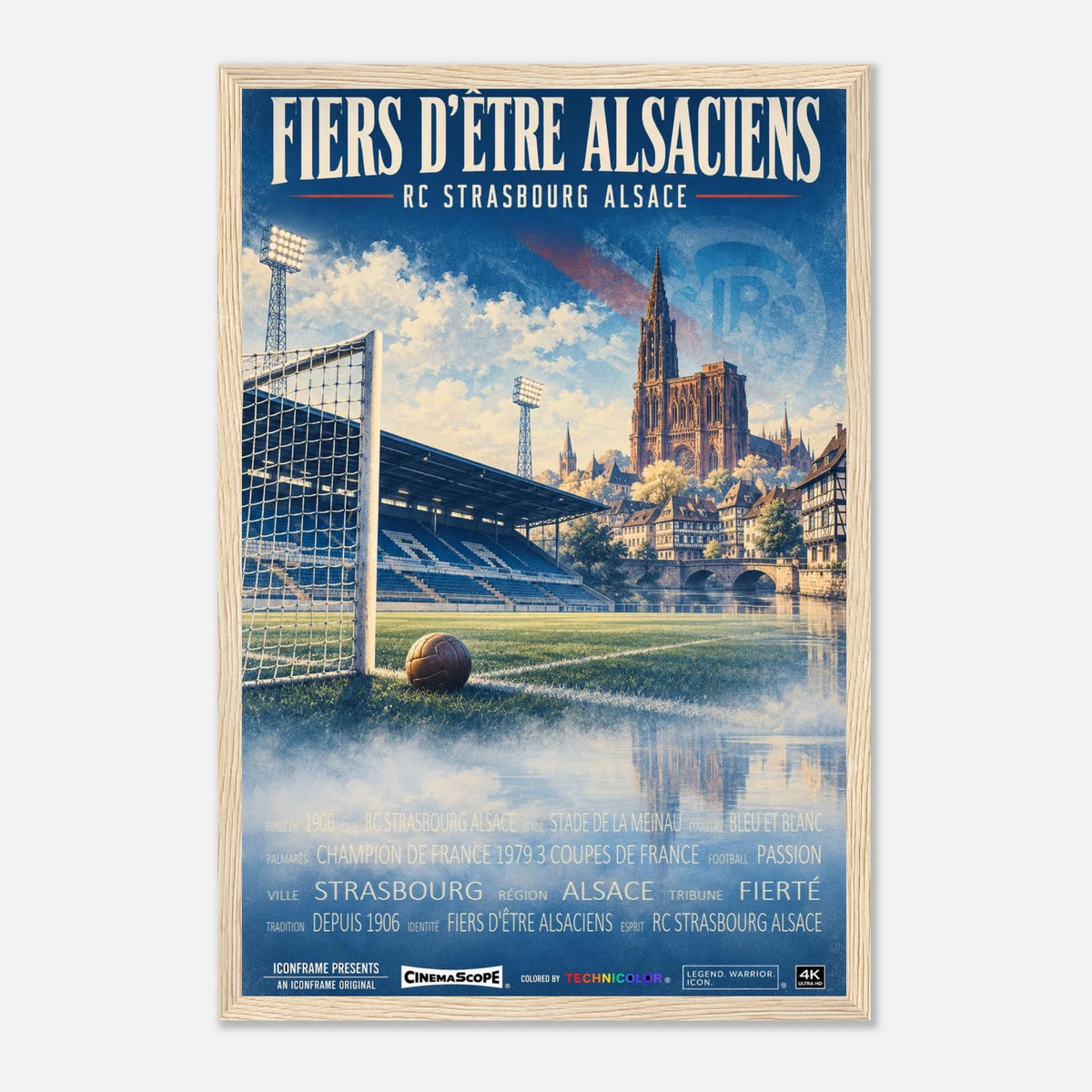 Racing Straßburg Poster „Fiers d’être Alsaciens“ – 30 × 45 cm, mit naturfarbenem Holzrahmen