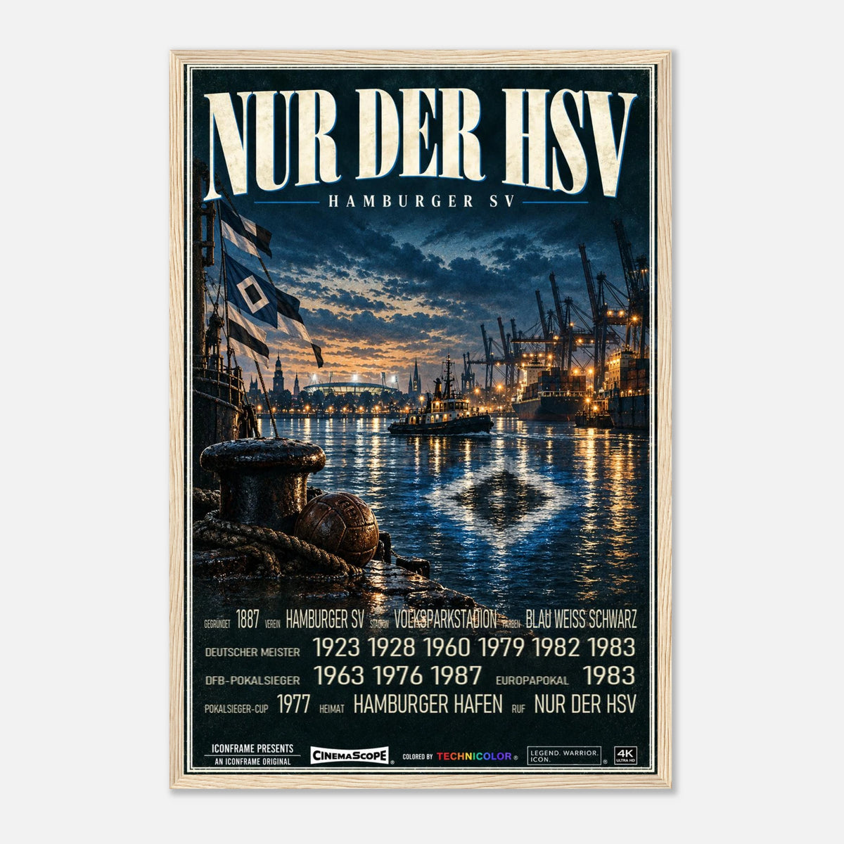 Hamburger SV Poster „Nur der HSV“ – 40 × 60 cm, mit naturfarbenem Holzrahmen vor hellem Hintergrund