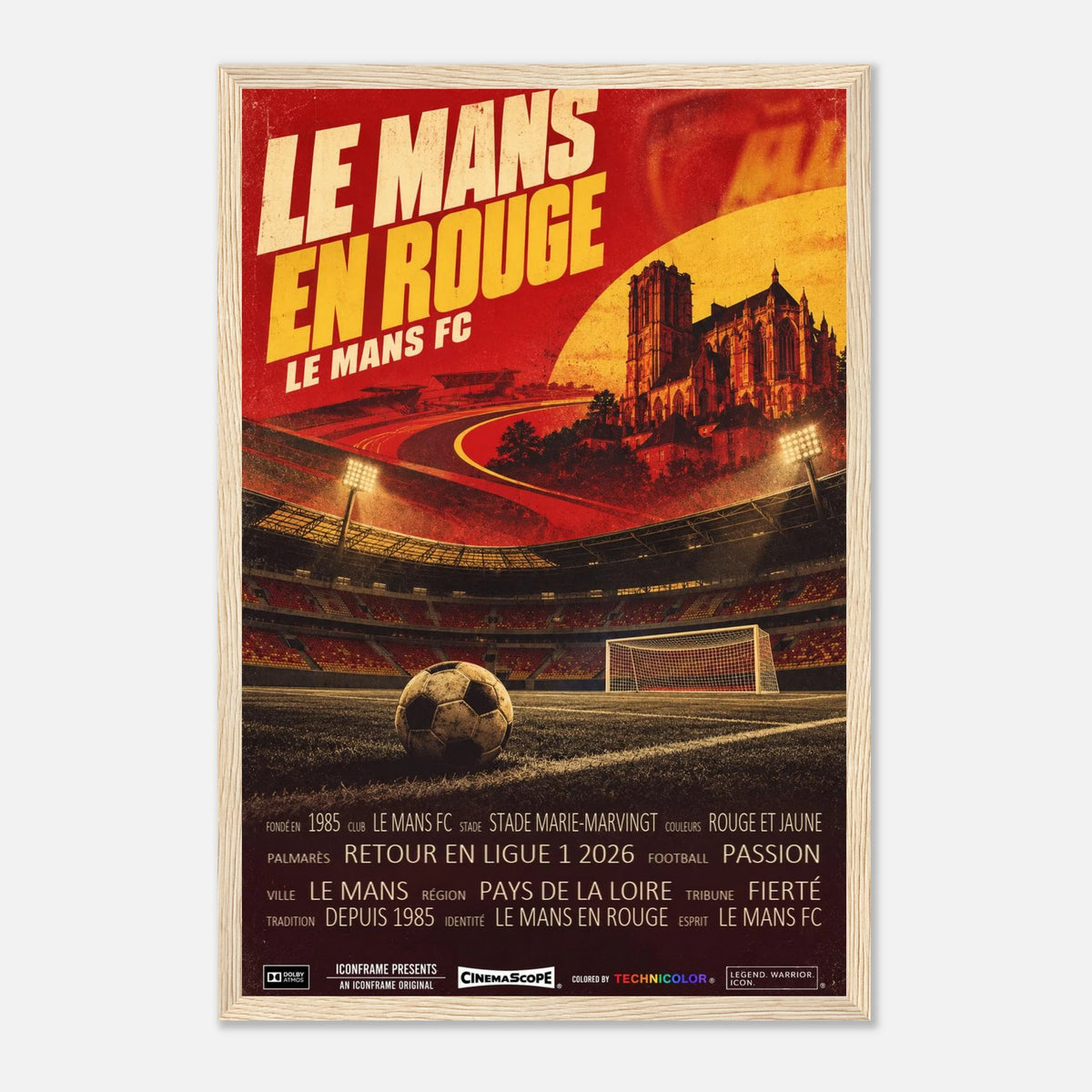 Le Mans FC Poster „Le Mans en Rouge“ – 30 × 45 cm, mit naturfarbenem Holzrahmen