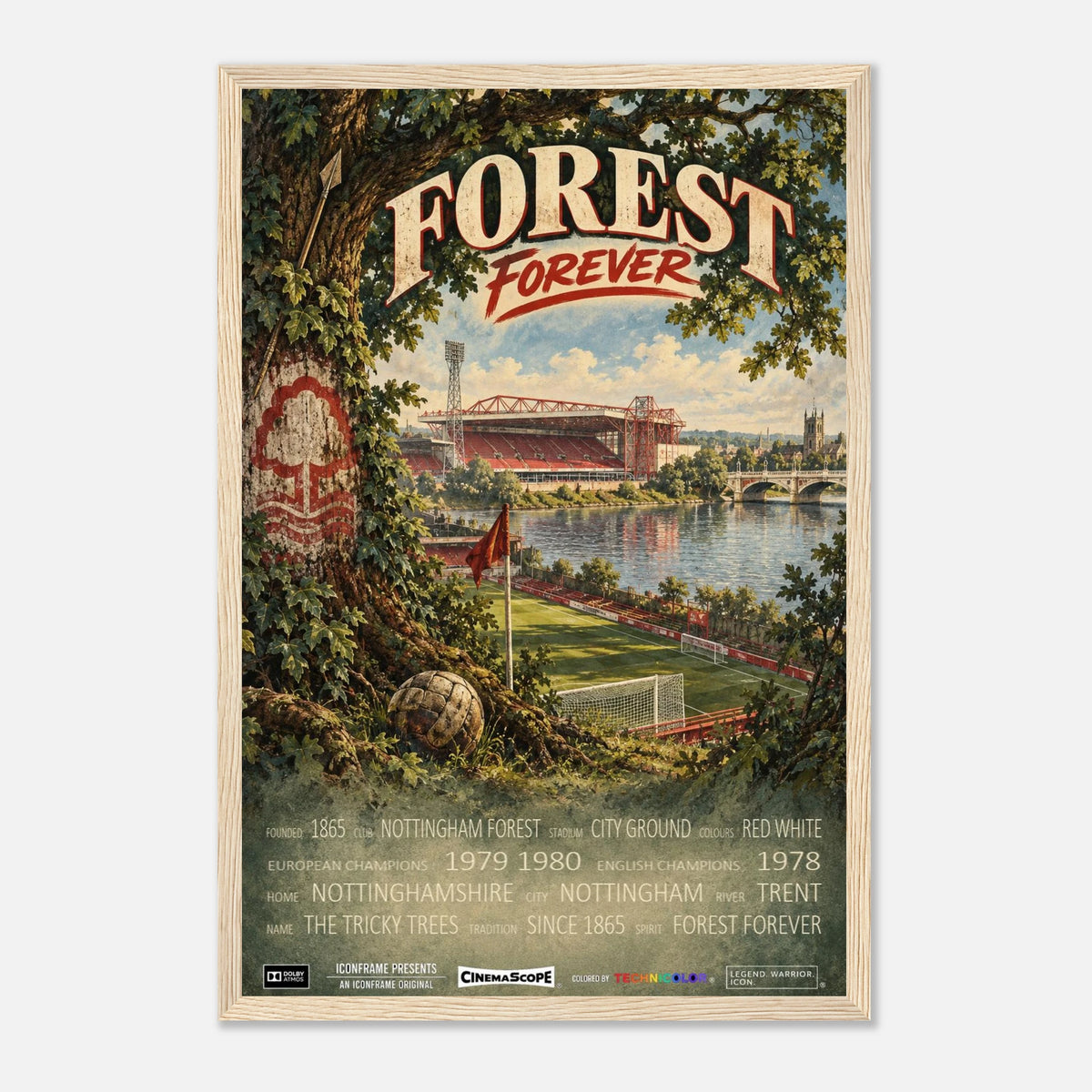 Nottingham Forest Poster „Forest Forever“ – 30 × 45 cm, mit naturfarbenem Holzrahmen vor hellem Hintergrund