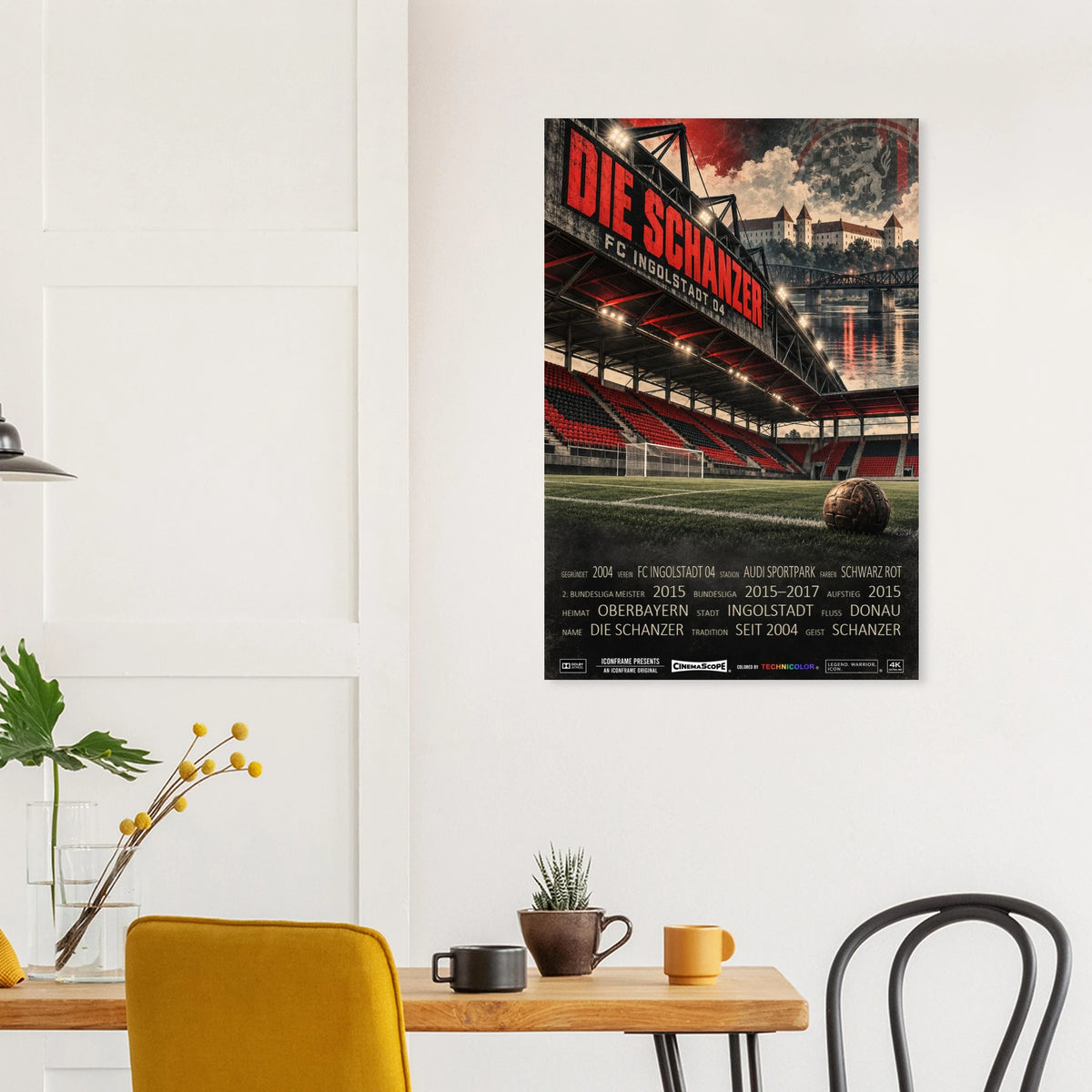 FC Ingolstadt 04 Poster „Die Schanzer“ an einer hellen Wand über einem Esstisch