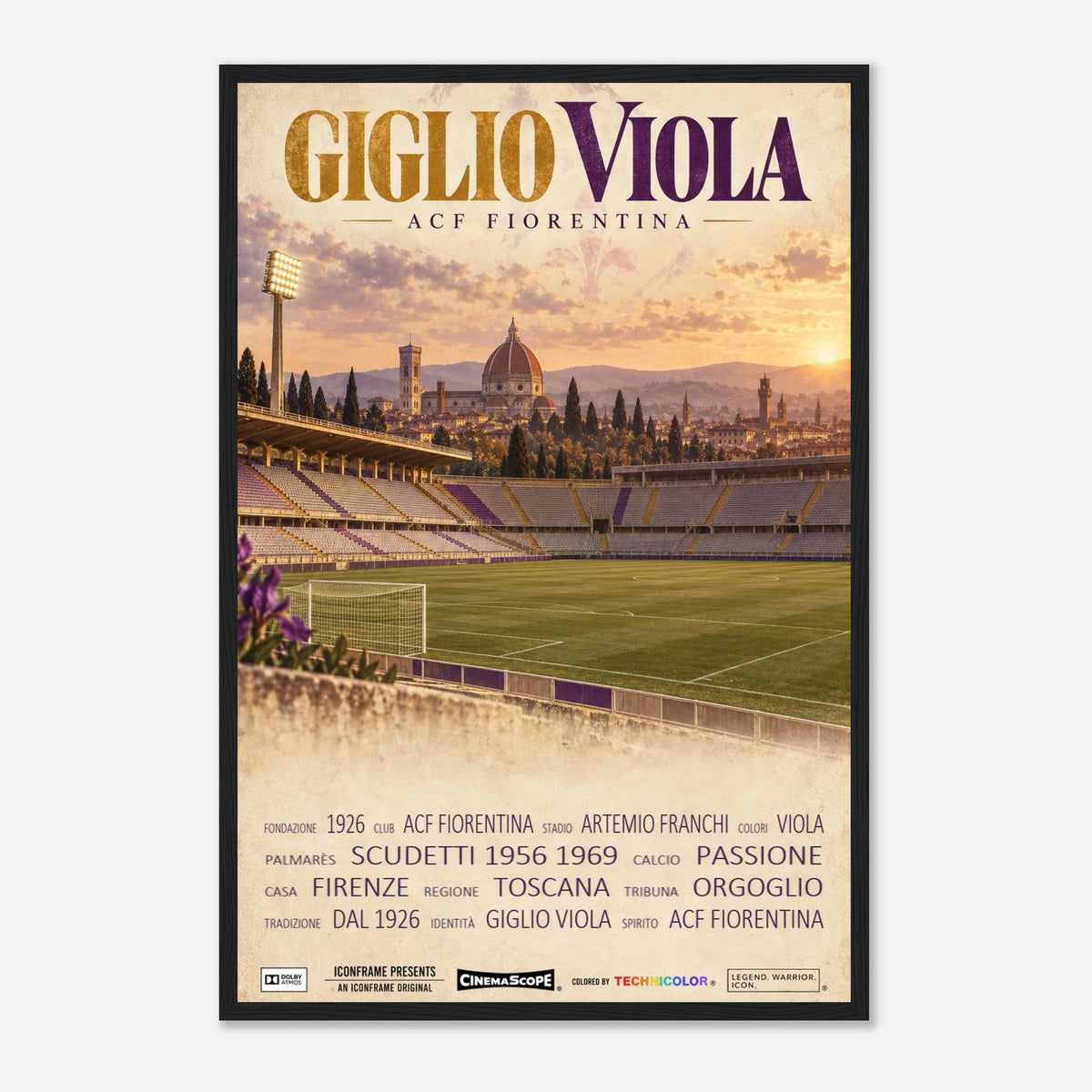 ACF Fiorentina Poster „Giglio Viola“ – 40 × 60 cm, mit schwarzem Holzrahmen vor hellem Hintergrund