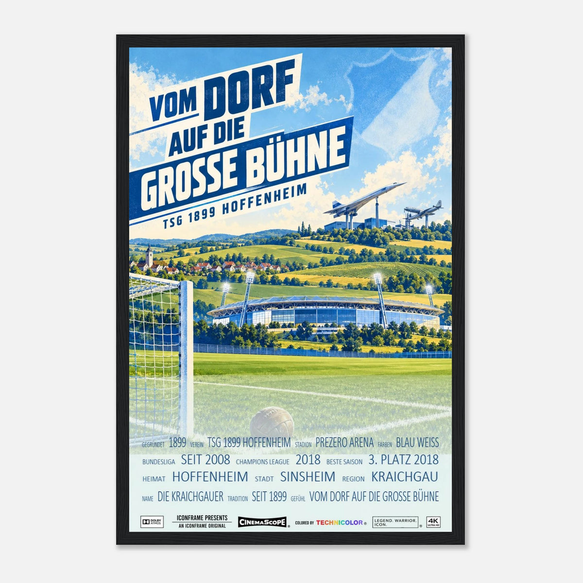 TSG Hoffenheim Poster „Vom Dorf auf die große Bühne“ – 30 × 45 cm, mit schwarzem Holzrahmen vor hellem Hintergrund