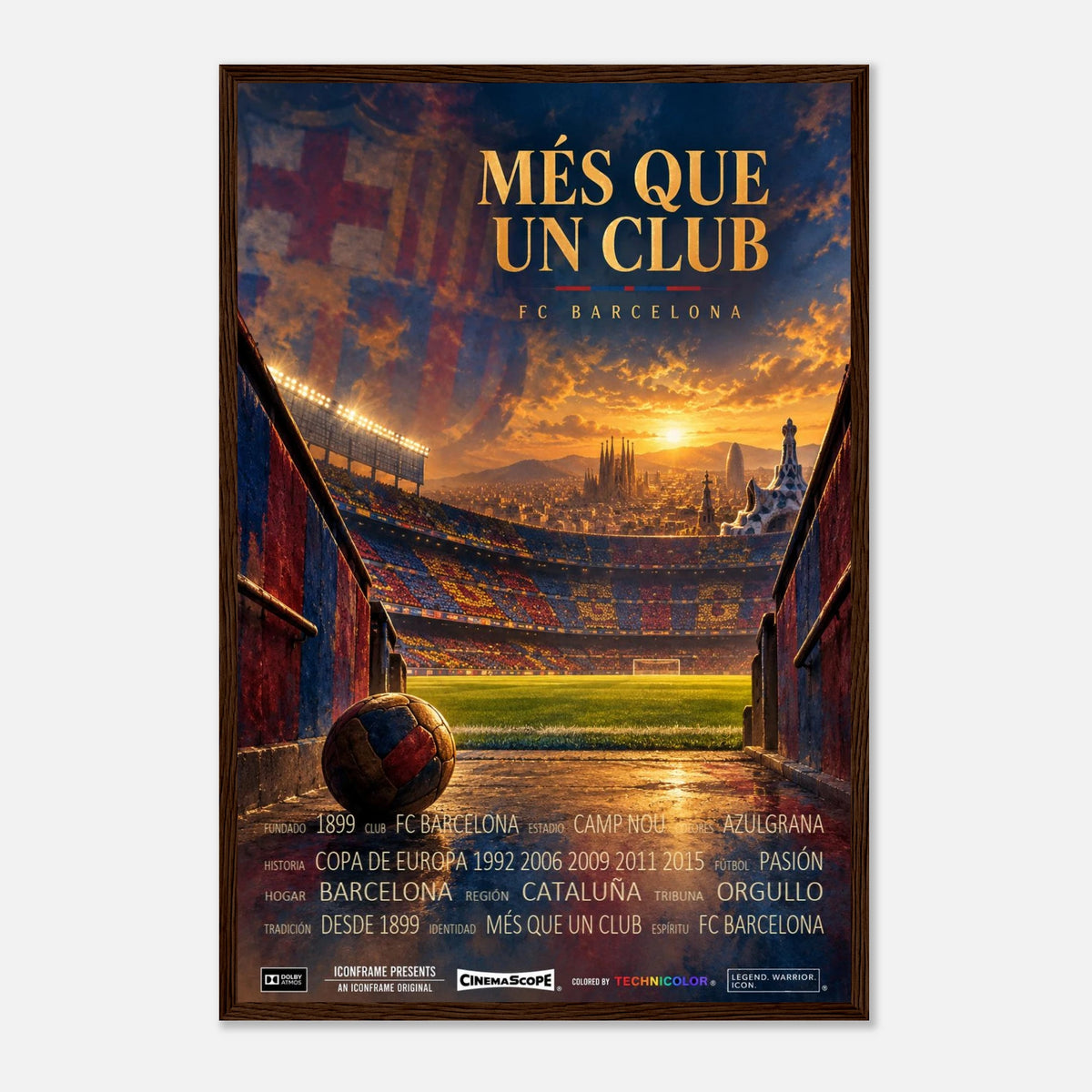 FC Barcelona Poster „Més que un club“ – 40 × 60 cm, mit dunkelbraunem Holzrahmen vor hellem Hintergrund
