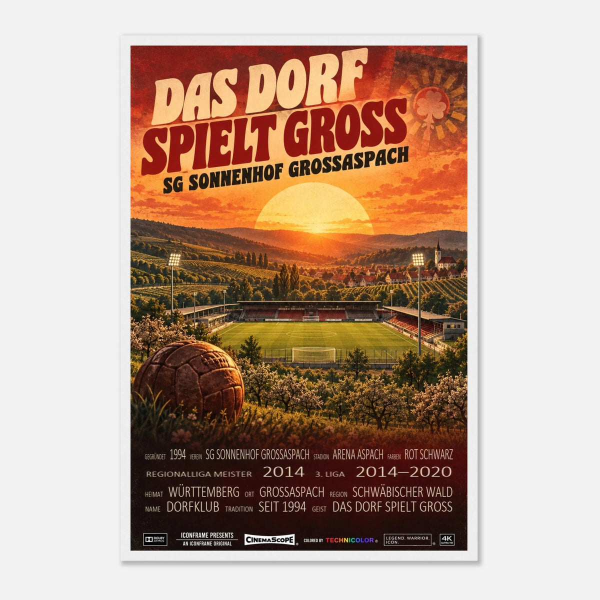 Sonnenhof Großaspach Poster „Das Dorf spielt groß“ – 40 × 60 cm, mit weißem Holzrahmen